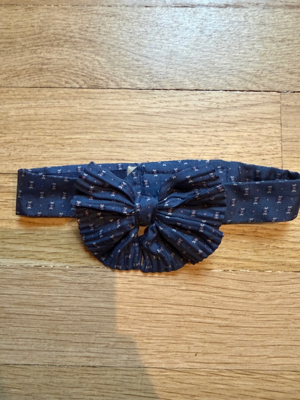 1980s Navy Floral Bow Tie Scarf